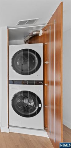 7 Sterling Place 1, Edgewater, NJ 07020