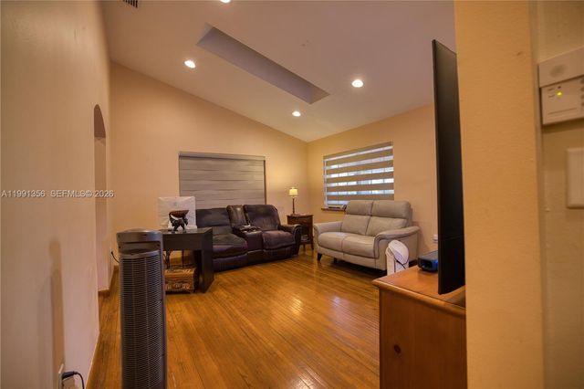 23550 SW 214th Pl, Homestead, FL 33031