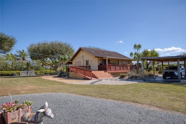 23550 SW 214th Pl, Homestead, FL 33031