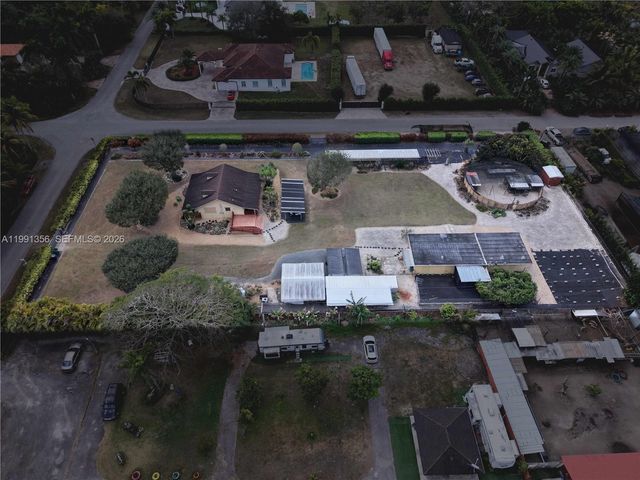 23550 SW 214th Pl, Homestead, FL 33031