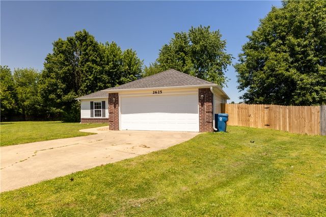 2625 D J Duvall Drive, Pea Ridge, AR 72751