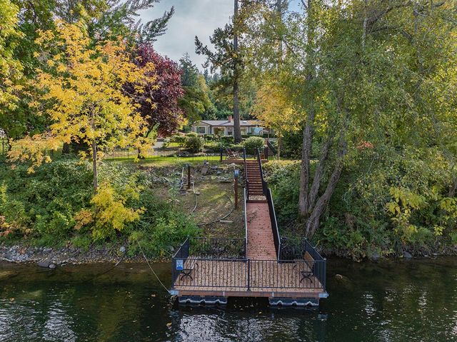 2250 Rogue River Highway, Grants Pass, OR 97527
