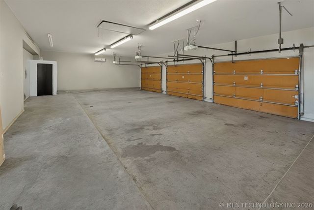 4385 E 181st Street S, Bixby, OK 74008
