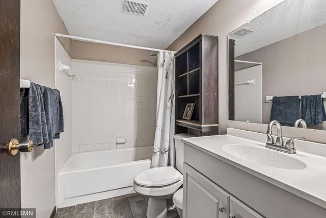 4384 Arden View Court, Arden Hills, MN 55112