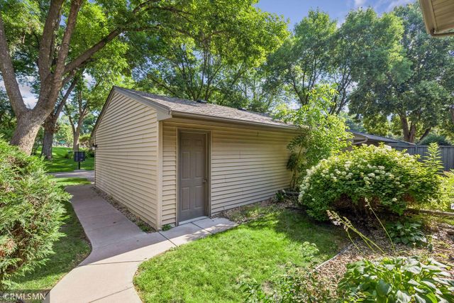 4384 Arden View Court, Arden Hills, MN 55112