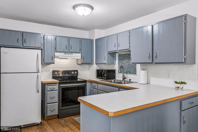 4384 Arden View Court, Arden Hills, MN 55112