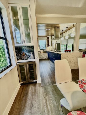 8818 W 33 RD Ave, Hialeah, FL 33018