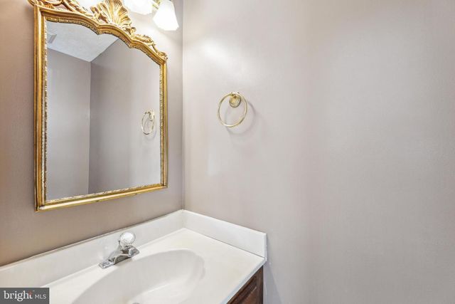 15023 OAK CREST CT, Dumfries, VA 22025