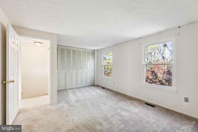 15023 OAK CREST CT, Dumfries, VA 22025