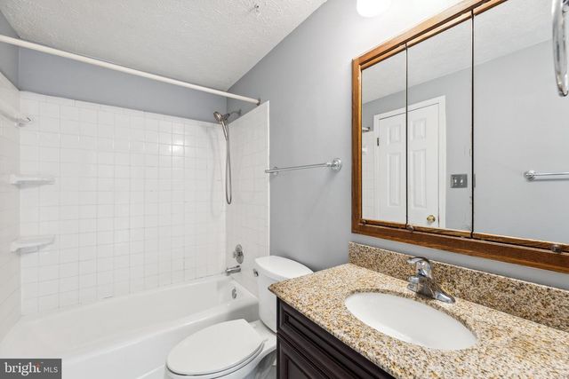 15023 OAK CREST CT, Dumfries, VA 22025