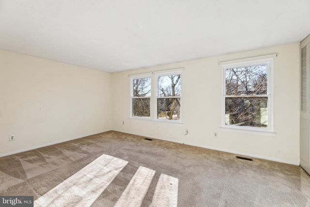 15023 OAK CREST CT, Dumfries, VA 22025