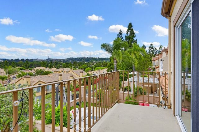 41 Via Athena, Aliso Viejo, CA 92656