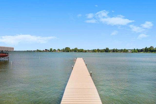 11987 W Indian Lake Drive, Vicksburg, MI 49097