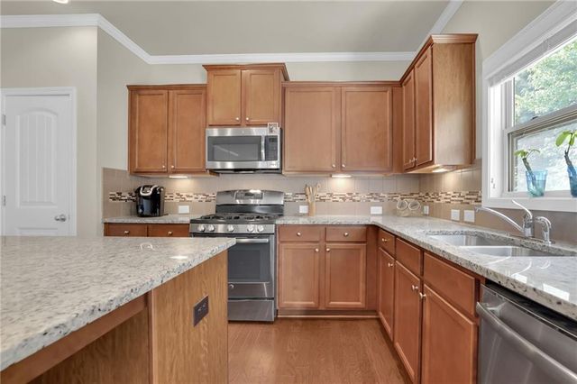 630 Collingsworth Lane, Lawrenceville, GA 30043