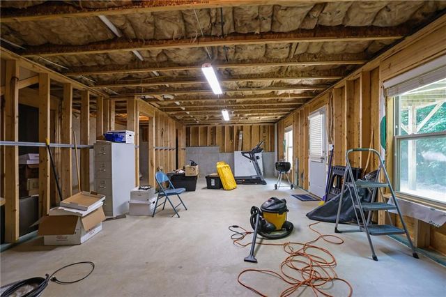 630 Collingsworth Lane, Lawrenceville, GA 30043