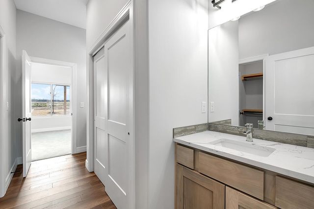 5146 N Lycee St, Bel Aire, KS 67226