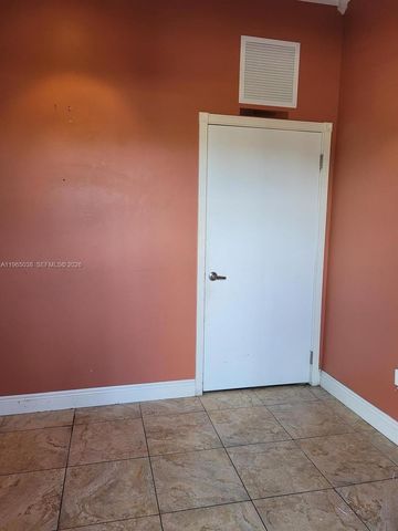 4796 NW 167Th St, Miami Lakes, FL 33014