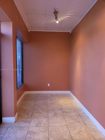 4796 NW 167Th St, Miami Lakes, FL 33014