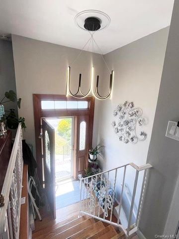 36 2nd Avenue, East Rockaway, NY 11518