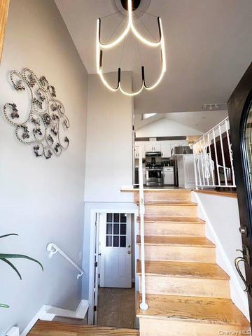 36 2nd Avenue, East Rockaway, NY 11518