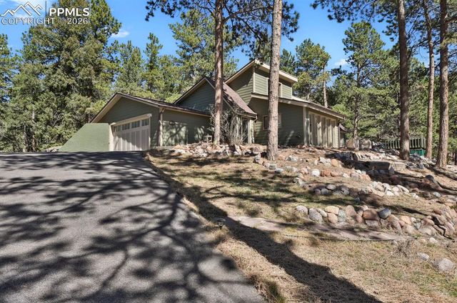 240 Sun Ridge Court, Woodland Park, CO 80863