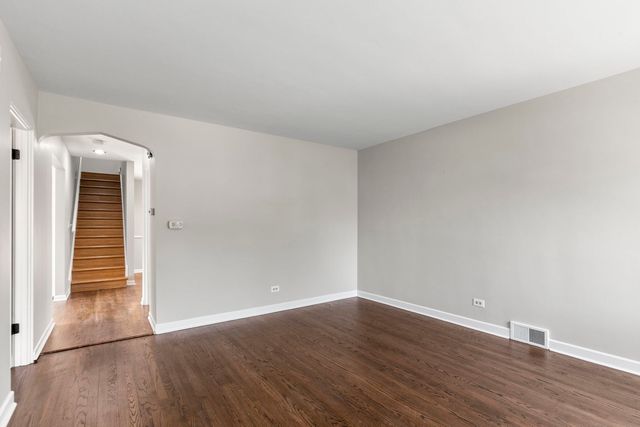 4510 Kenilworth Avenue, Forest View, IL 60402