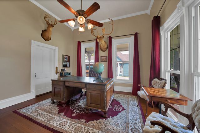 410 W Spring Street, Weatherford, TX 76086