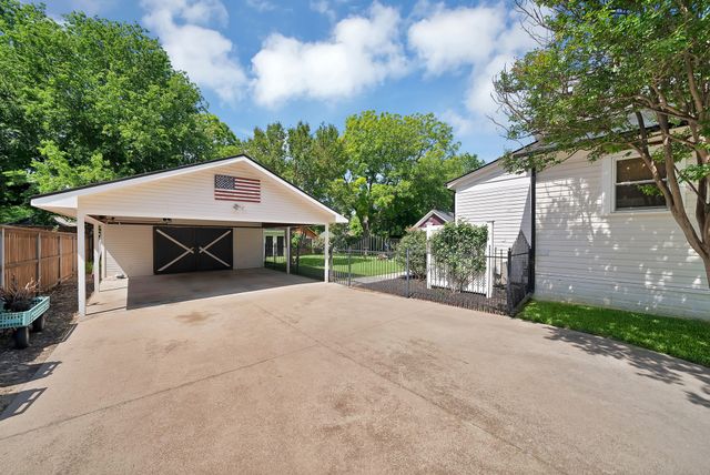 410 W Spring Street, Weatherford, TX 76086
