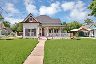 410 W Spring Street, Weatherford, TX 76086