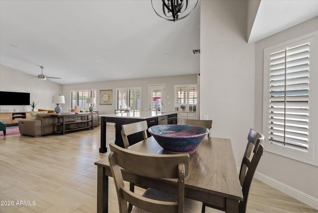 9032 E SUTTON Drive, Scottsdale, AZ 85260