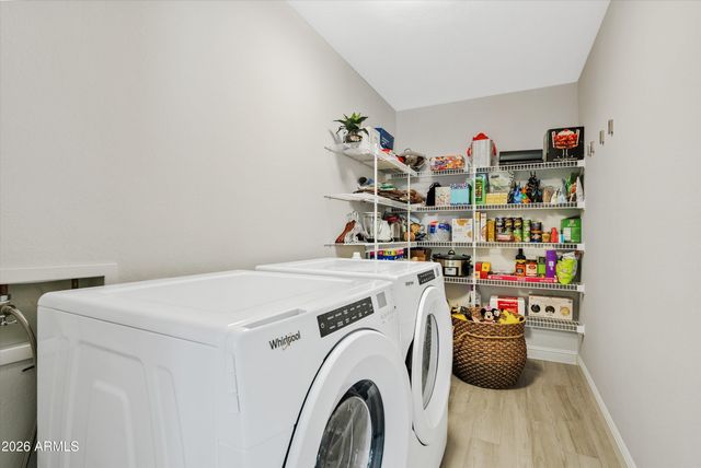 9032 E SUTTON Drive, Scottsdale, AZ 85260