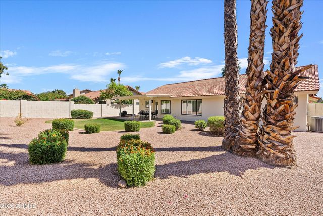 9032 E SUTTON Drive, Scottsdale, AZ 85260