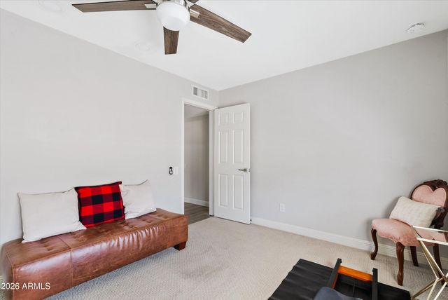 9032 E SUTTON Drive, Scottsdale, AZ 85260