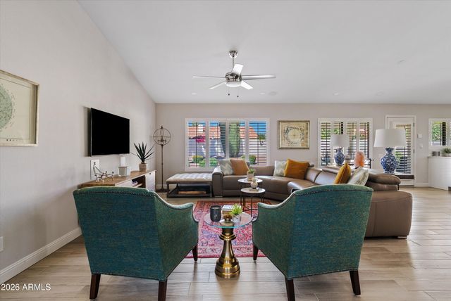 9032 E SUTTON Drive, Scottsdale, AZ 85260