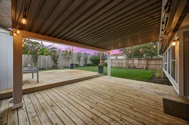 11103 Hidden Bend Drive, Houston, TX 77064