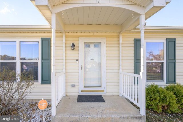 77 BARBIE LN, Martinsburg, WV 25405