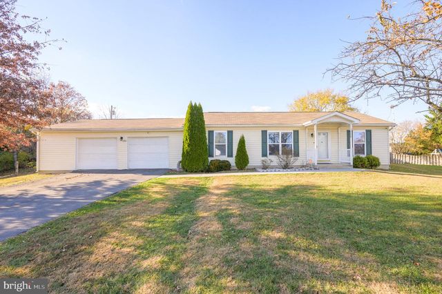 77 BARBIE LN, Martinsburg, WV 25405