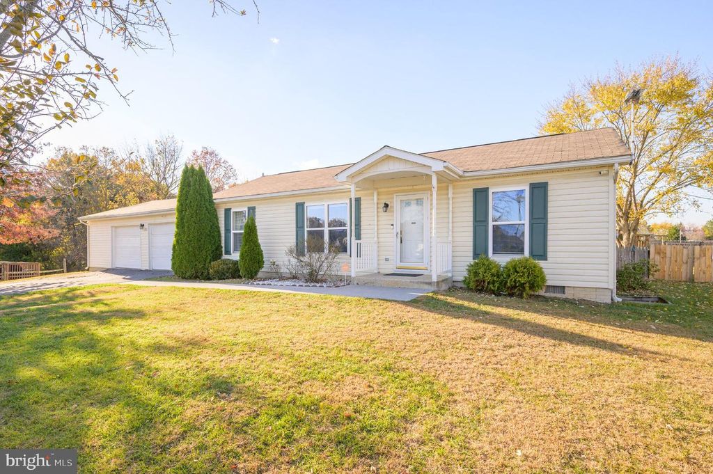 77 BARBIE LN, Martinsburg, WV 25405