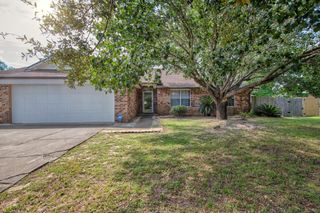 7241 Antoinette Circle, Navarre, FL 32566