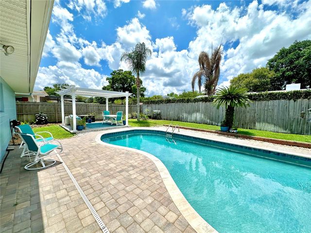 460 S DEERWOOD AVENUE, Orlando, FL 32825