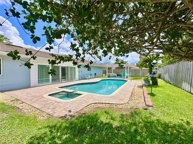 460 S DEERWOOD AVENUE, Orlando, FL 32825