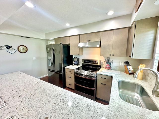 460 S DEERWOOD AVENUE, Orlando, FL 32825