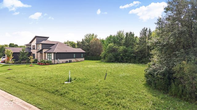 10470 Woodhall Lane, Carmel, IN 46032