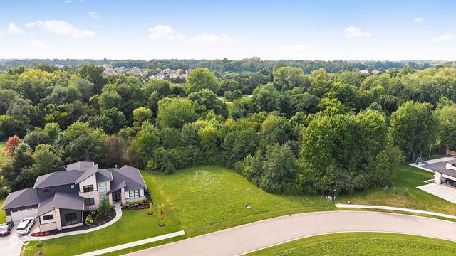 10470 Woodhall Lane, Carmel, IN 46032