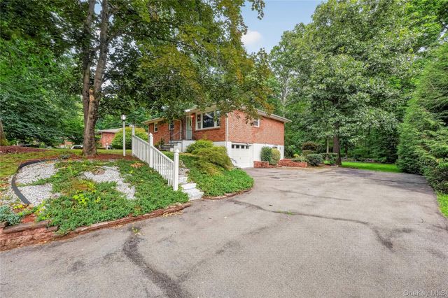 9 Archery Road, Newburgh, NY 12550