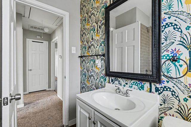 5129 Penrod Court, River Oaks, TX 76114