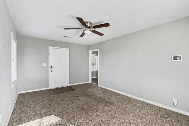 5129 Penrod Court, River Oaks, TX 76114