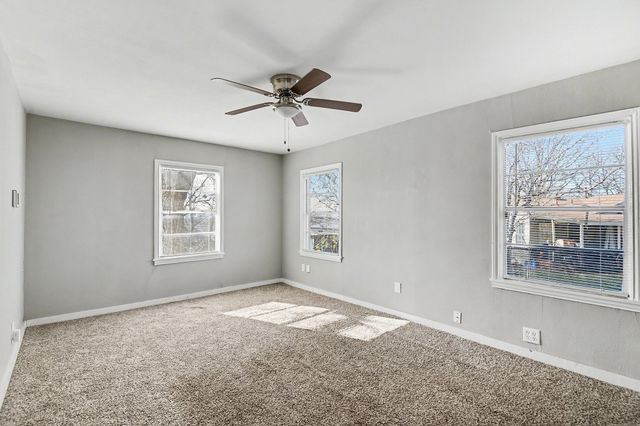 5129 Penrod Court, River Oaks, TX 76114