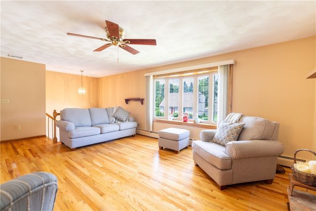 9 Kathleen Drive, Warren, RI 02885