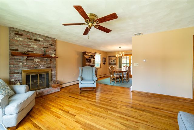 9 Kathleen Drive, Warren, RI 02885